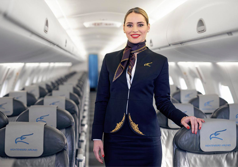 新黑山航空LOGO应用 新黑山航空LOGO应用